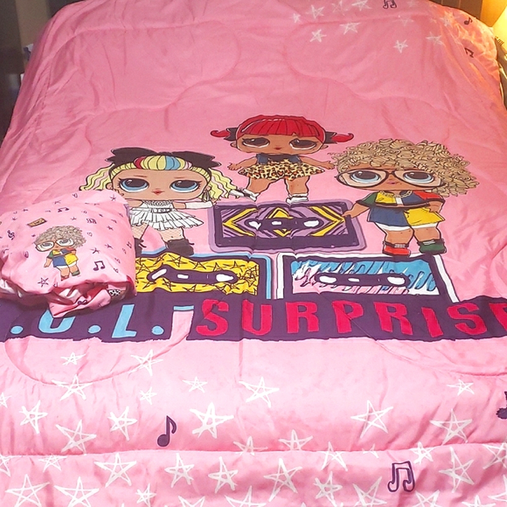 Lol Surprise Twin reversible comforter and sheet